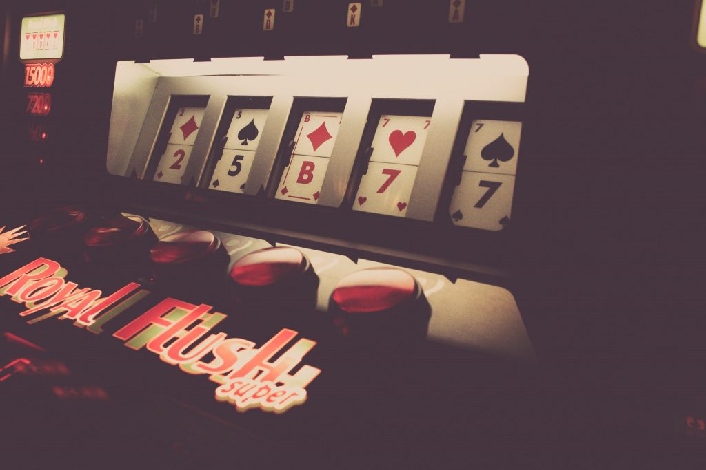 royal_flush_slots